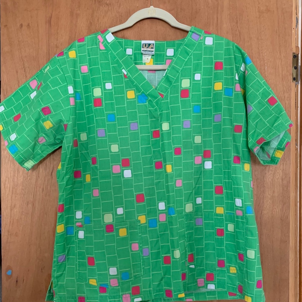 UA-Uniform Advantage scrub top